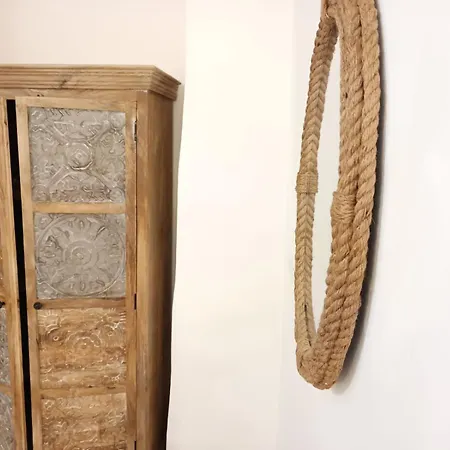 Escape To Apartment *